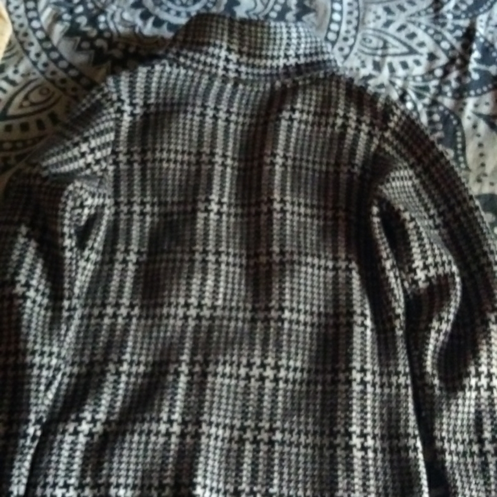Light Wool Houndstooth Jacket - image 4